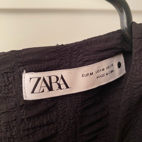ZARA Mini Textured Black Dress - Picture 5 of 7
